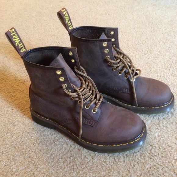 dr martens 1460 crazy horse womens